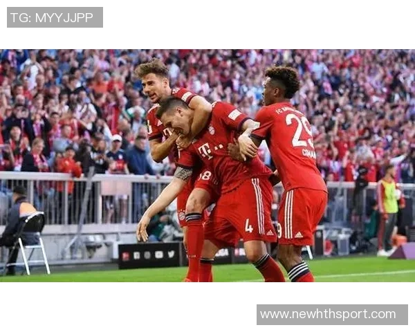 法尔克透露拜仁关注费耶诺德右后卫雷德或成博伊替代人选